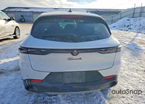 2024 Alfa Romeo Tonale Ti z USA, uszkodzony, nr VIN ZASPATCWXR3054130